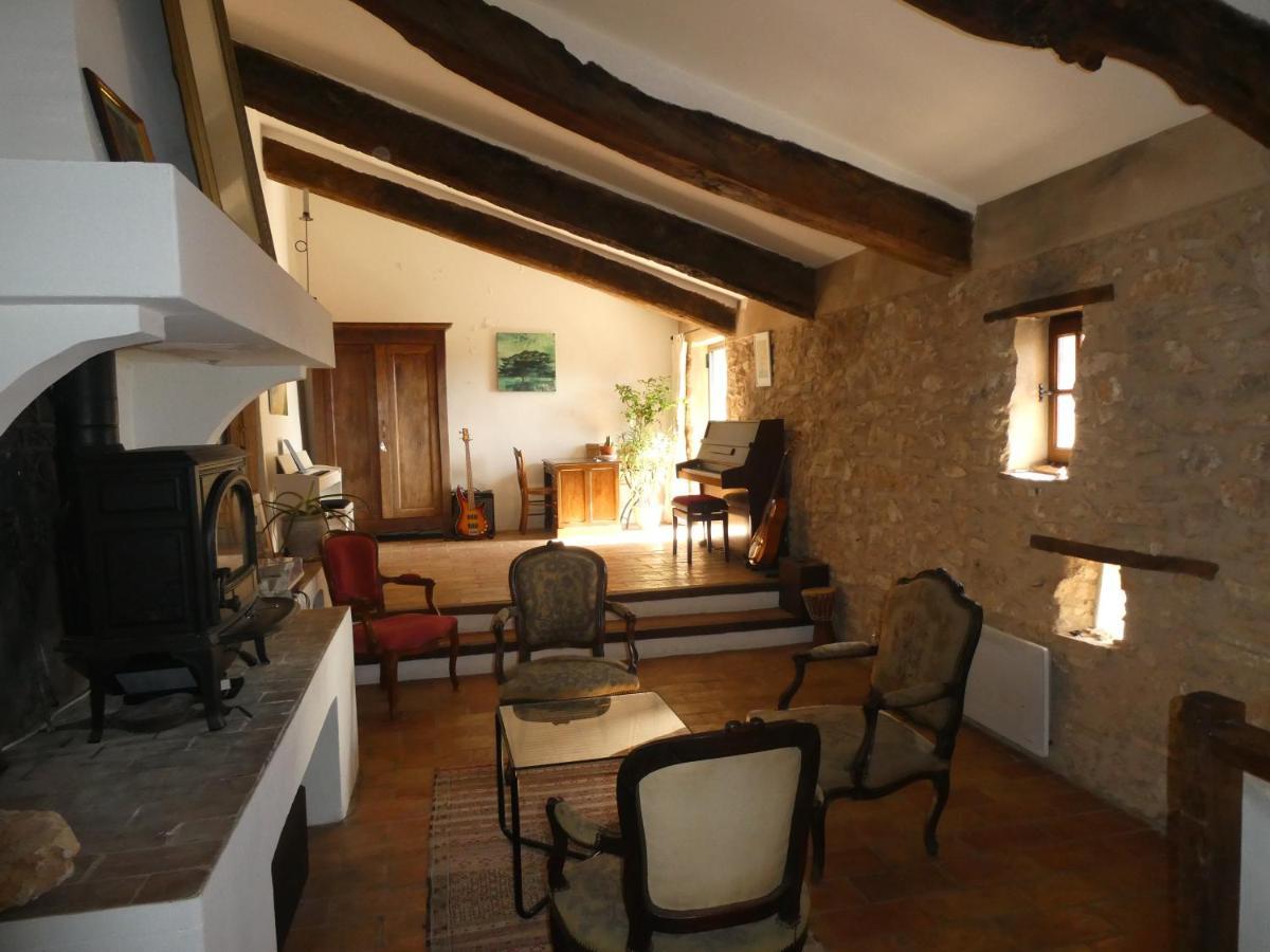 Hotel Le Jas Des Aiguiers Saint-Saturnin-lès-Apt Exterior foto
